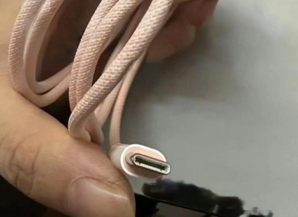 祁东苹果15维修店分享iPhone15USB-C数据线长啥样